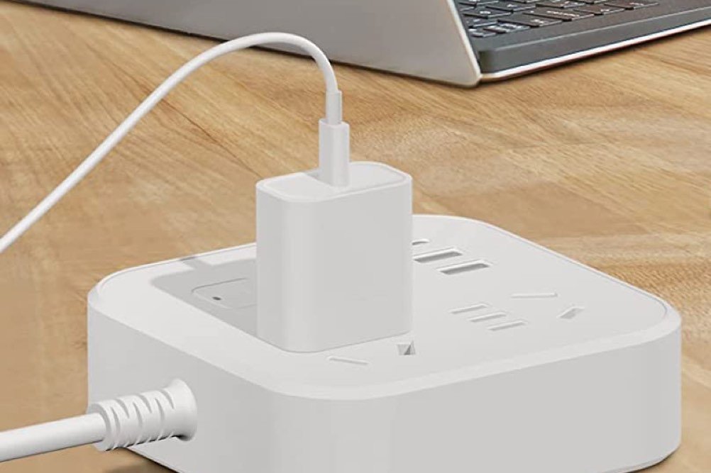 AISNI 20W USB-C Charger