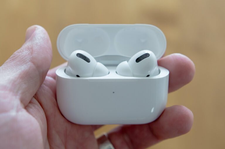 Apple AirPods 2nd Gen