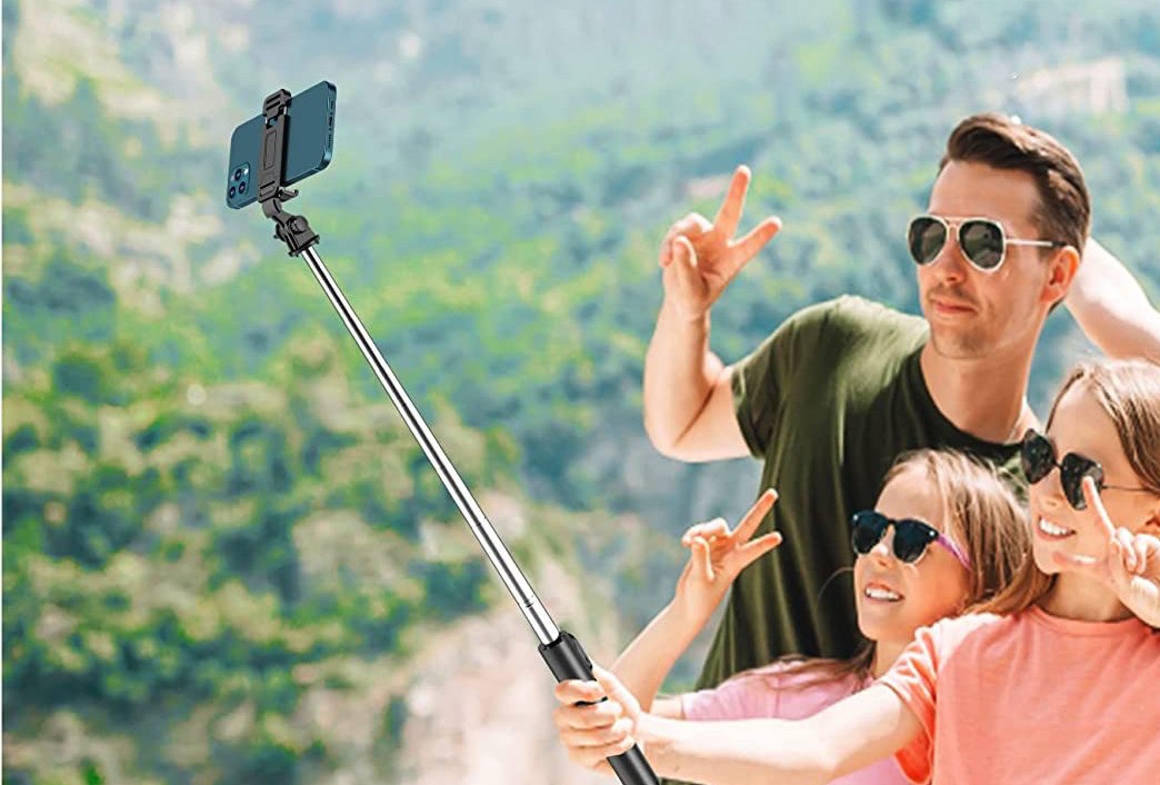 SelfieShow Selfie Stick With Tripod Stand