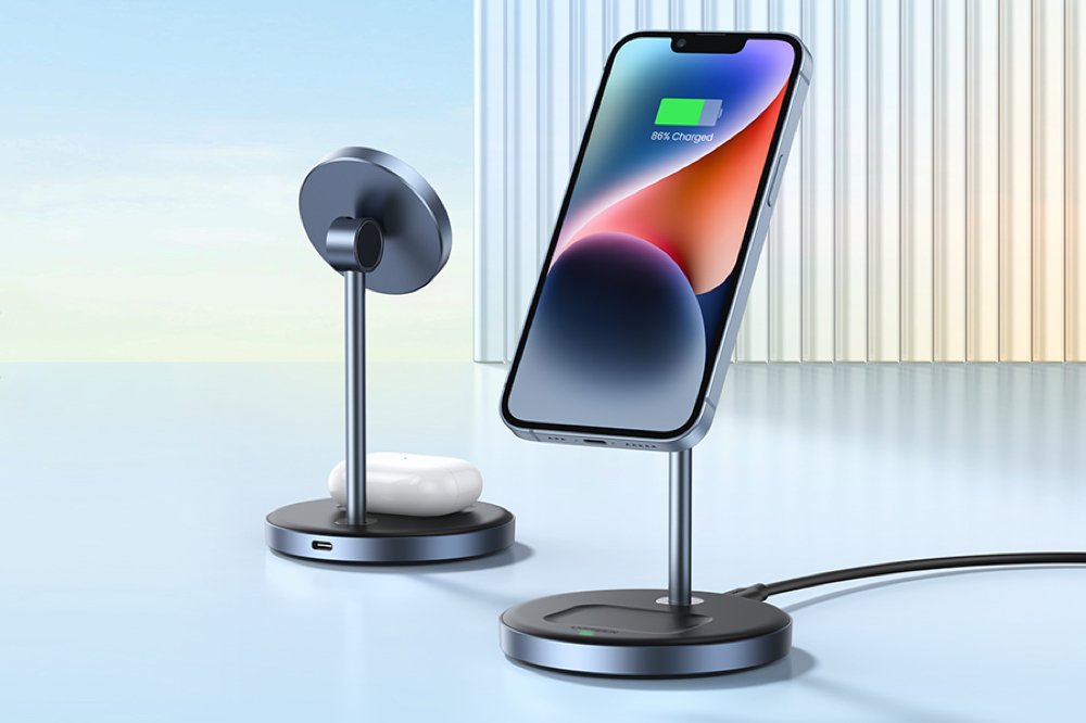 UGREEN 2-in-1 Magnetic Wireless Charging Station