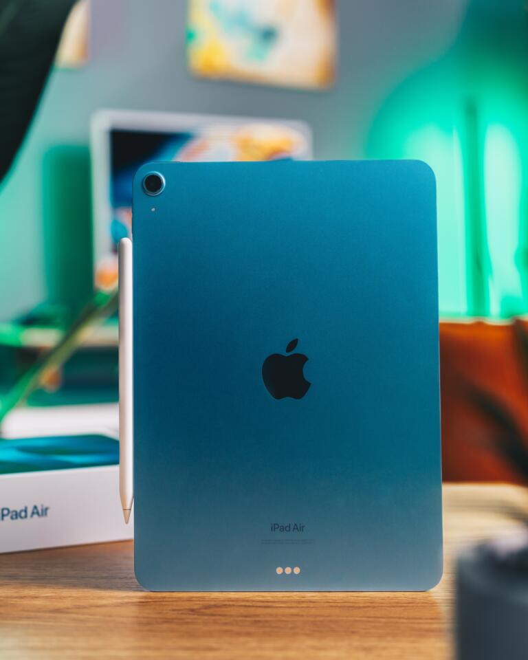 It's $499 For Apple iPad Air (5th Generation): with M1 chip Saving You $100 1