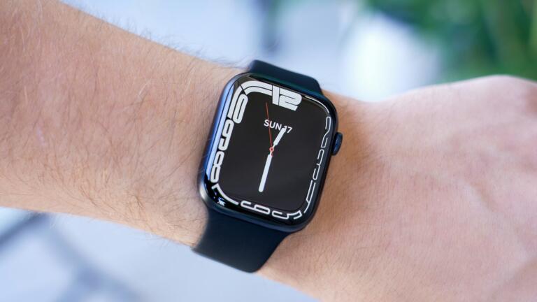 OMG! Apple Watch early model is a whopping 48% off! 1