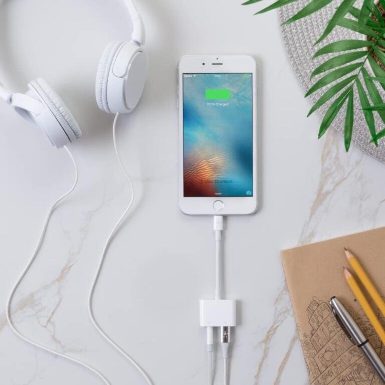 Belkin 3.5 mm Audio + Charge Dongle for iPhone gets a huge 41% price cut 1