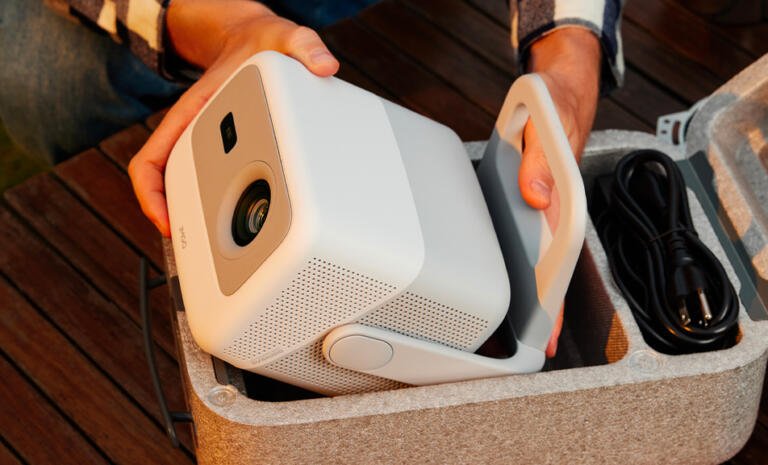 Unbelievable Price Drop: JMGO N1 Portable Projector Now 30% Off – Seize the Opportunity 1