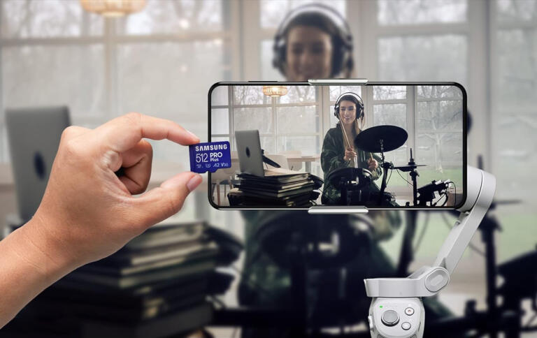 Samsung's 128 GB MicroSD Card Just $11 With 45% Discount! 1