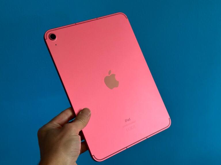 10th Generation iPad Drops To $408 & Includes 2 Years Of Apple Care 1