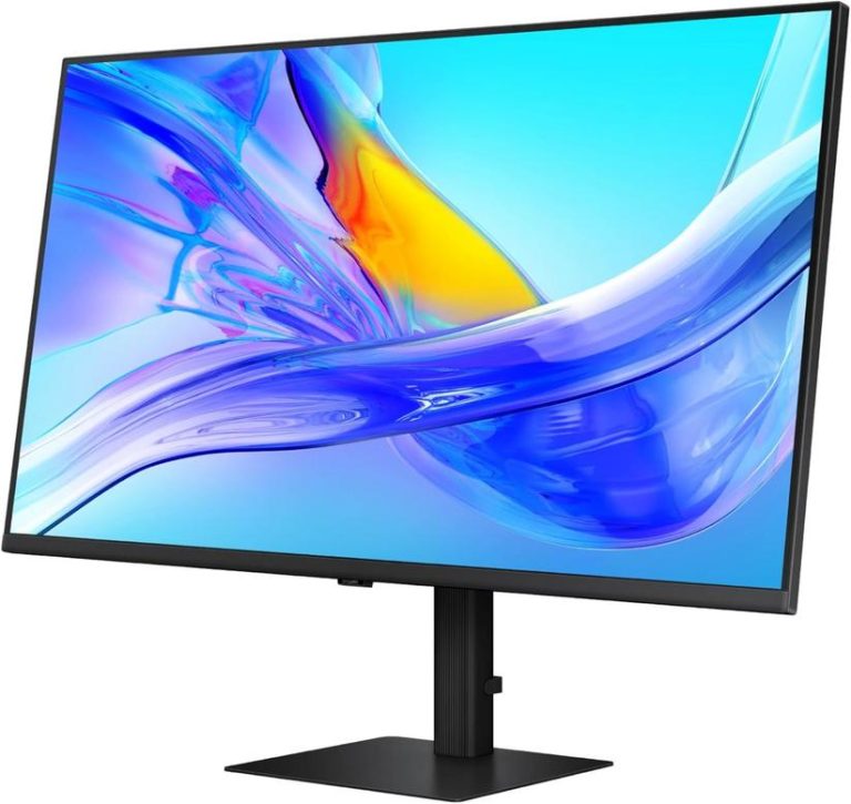 Your Workspace Is Missing This: Samsung’s 37” ViewFinity S8 Monitor 1