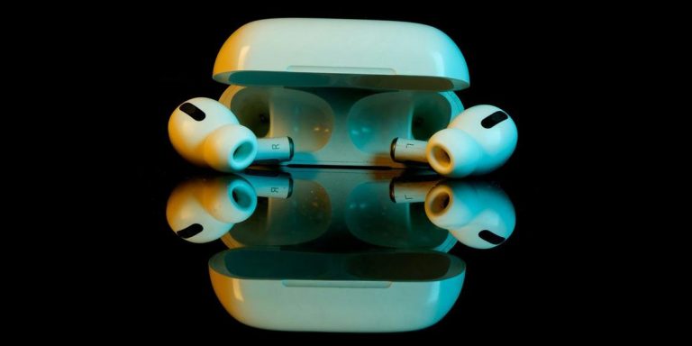 Smart AirPods Cameras: The Must-Have Upgrade Every Apple User Needs 8 Smart AirPods Cameras: The Must-Have Upgrade Every Apple User Needs 6